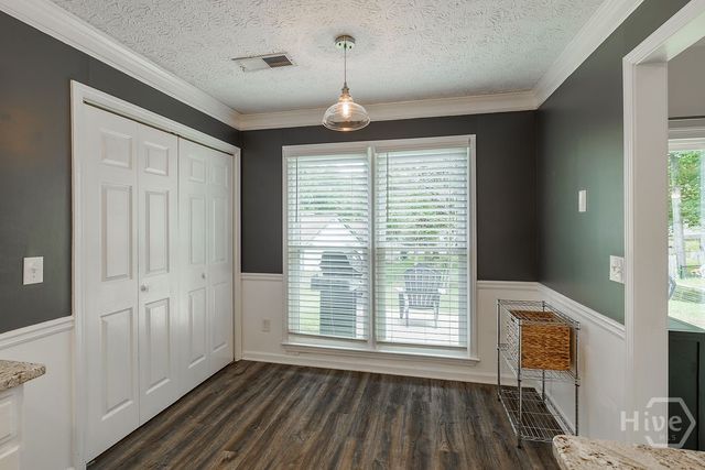 5685 Sugar Crossing Drive, Sugar Hill, GA 30518