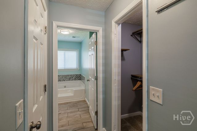 5685 Sugar Crossing Drive, Sugar Hill, GA 30518