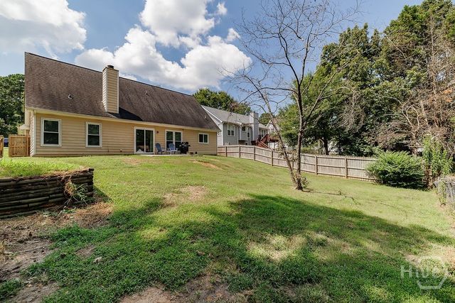 5685 Sugar Crossing Drive, Sugar Hill, GA 30518