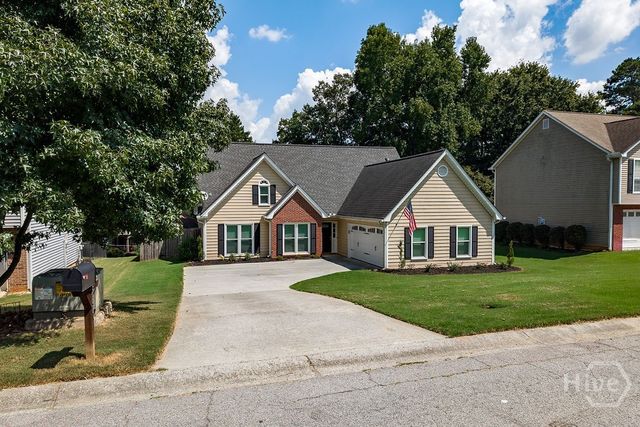 5685 Sugar Crossing Drive, Sugar Hill, GA 30518