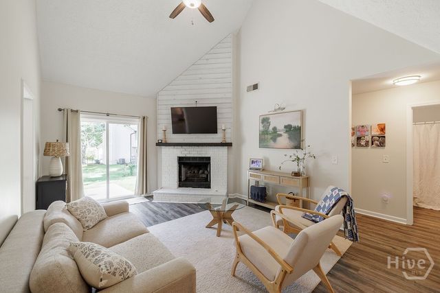 5685 Sugar Crossing Drive, Sugar Hill, GA 30518