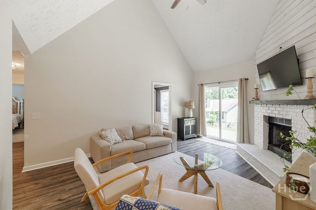 5685 Sugar Crossing Drive, Sugar Hill, GA 30518