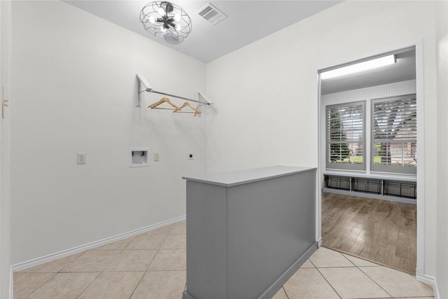 874 Pebblebank Lane, League City, TX 77573