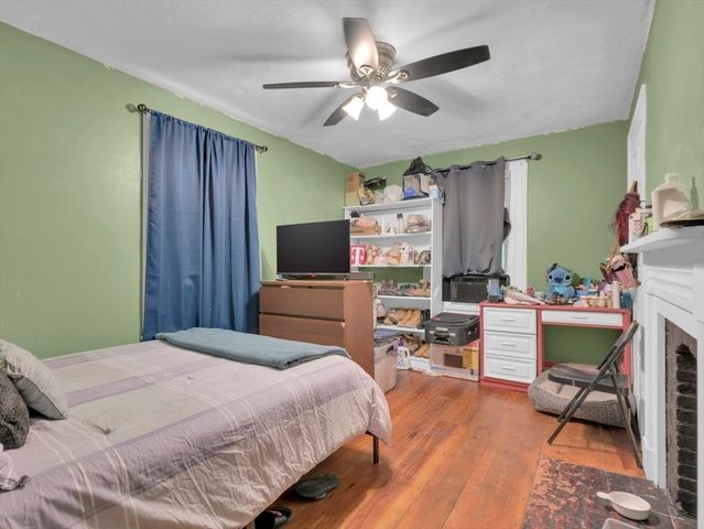 76 Union St, Barre, MA 01005