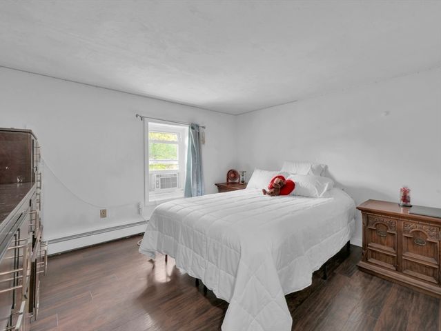 76 Union St, Barre, MA 01005