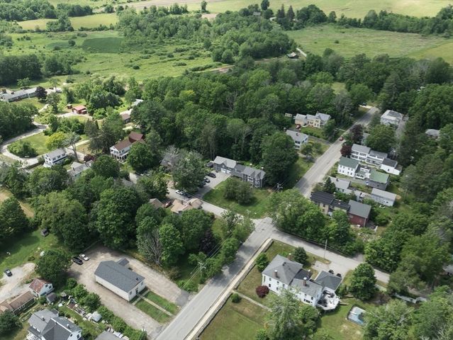 76 Union St, Barre, MA 01005