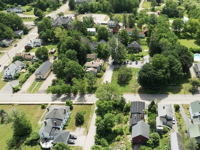 76 Union St, Barre, MA 01005