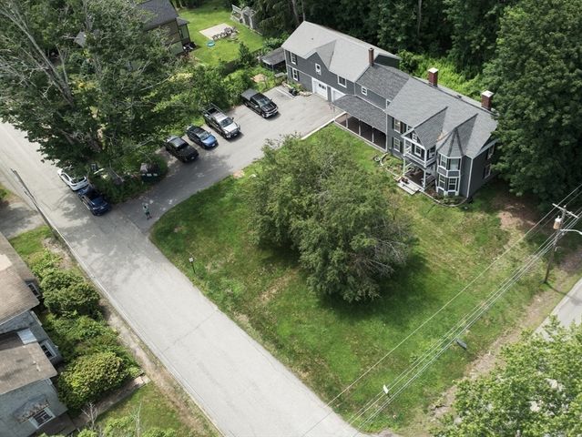 76 Union St, Barre, MA 01005