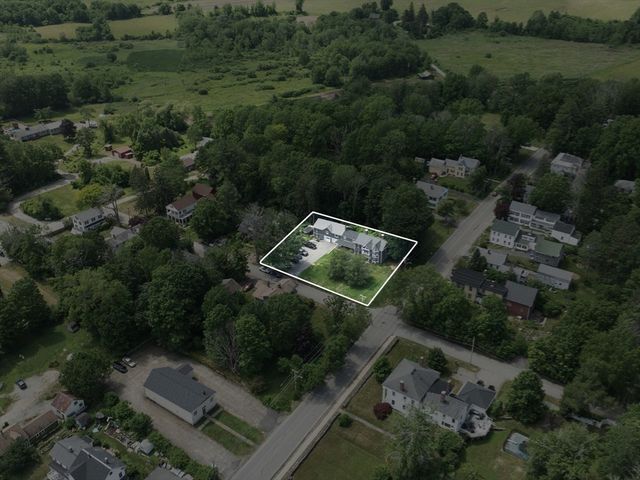 76 Union St, Barre, MA 01005