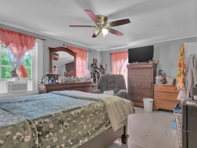 76 Union St, Barre, MA 01005