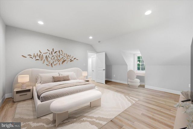 3517 RODMAN ST NW, Washington, DC 20008
