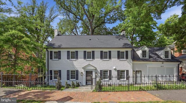 3517 RODMAN ST NW, Washington, DC 20008