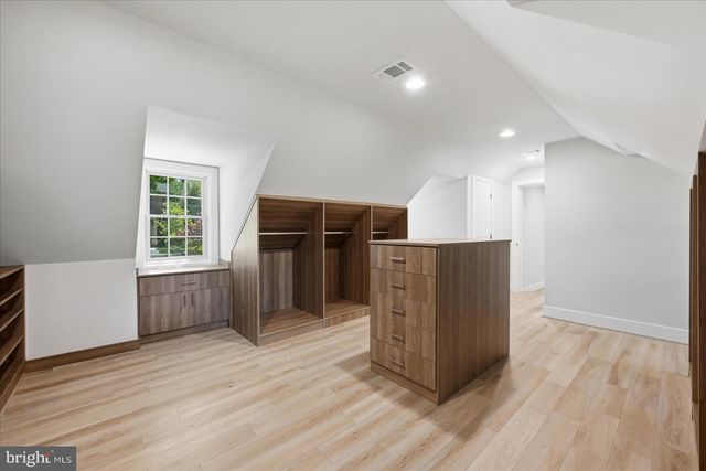 3517 RODMAN ST NW, Washington, DC 20008