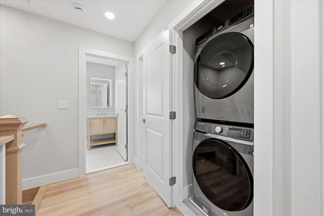 3517 RODMAN ST NW, Washington, DC 20008