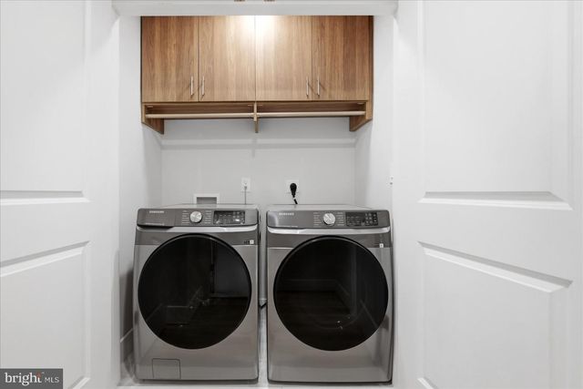 3517 RODMAN ST NW, Washington, DC 20008