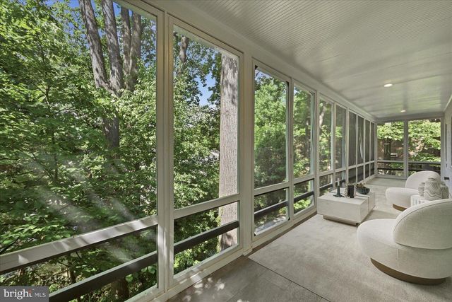 3517 RODMAN ST NW, Washington, DC 20008