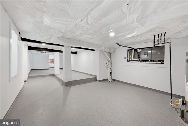 3517 RODMAN ST NW, Washington, DC 20008