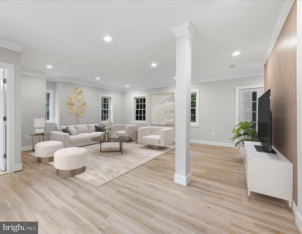 3517 RODMAN ST NW, Washington, DC 20008