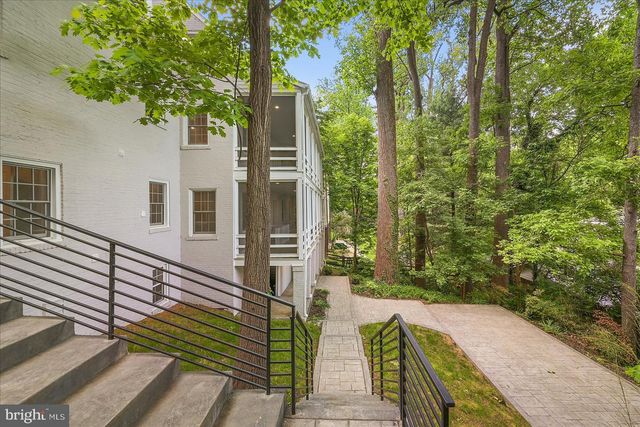 3517 RODMAN ST NW, Washington, DC 20008