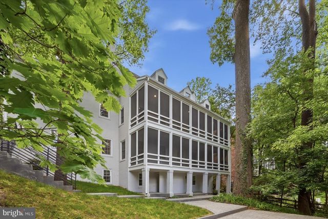 3517 RODMAN ST NW, Washington, DC 20008