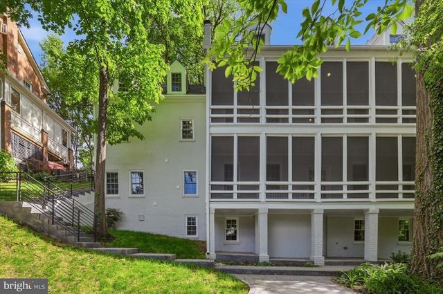 3517 RODMAN ST NW, Washington, DC 20008