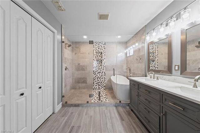 21684 Brixham Run LOOP, Estero, FL 33928