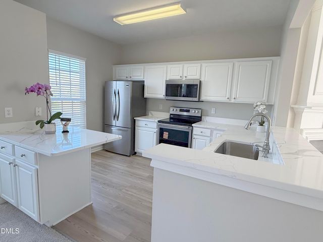 521 Ruby Walk Drive, Morrisville, NC 27560