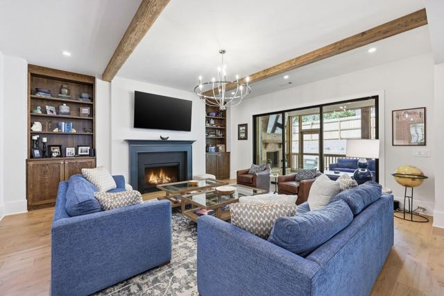 1872 Hickory Road, Chamblee, GA 30341