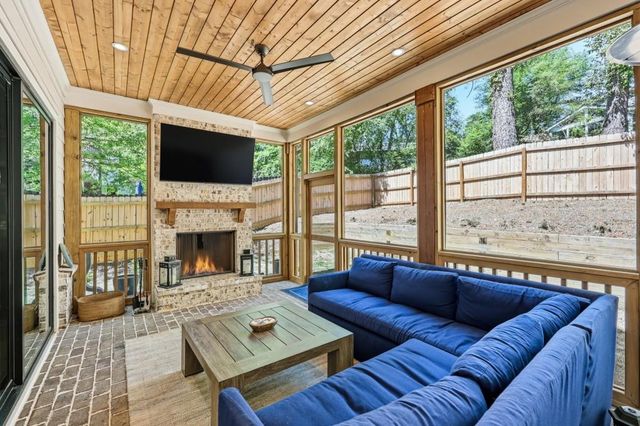 1872 Hickory Road, Chamblee, GA 30341