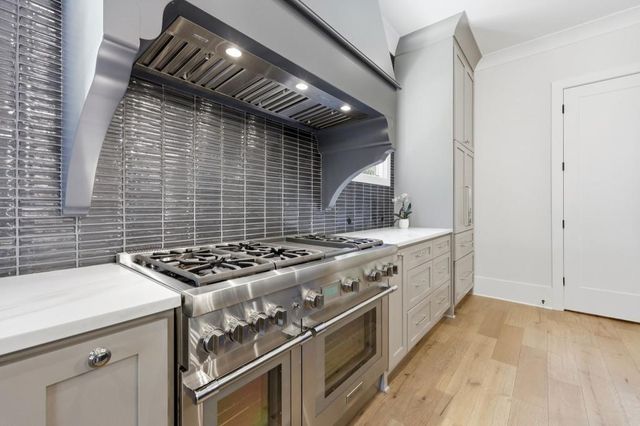 1872 Hickory Road, Chamblee, GA 30341