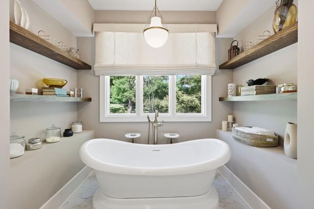 1872 Hickory Road, Chamblee, GA 30341