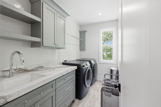 1872 Hickory Road, Chamblee, GA 30341