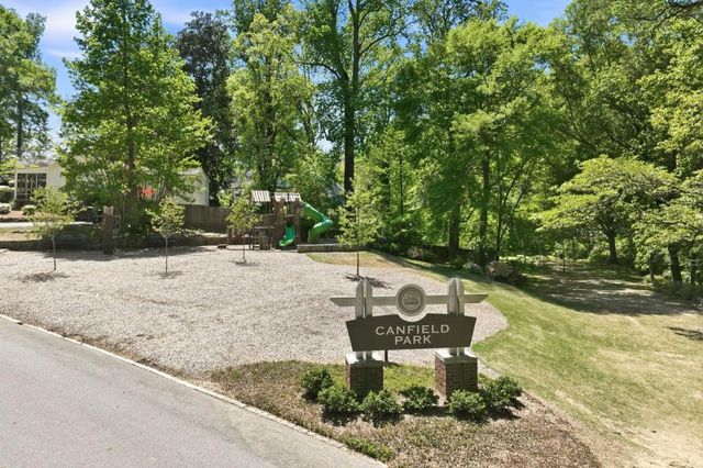 1872 Hickory Road, Chamblee, GA 30341