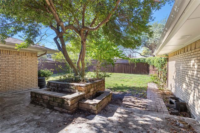 2421 Maple Leaf Drive, Plano, TX 75075