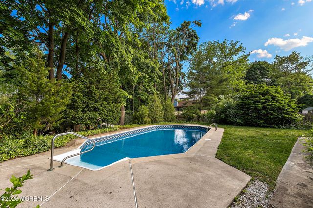 602 Homestead Road, Brielle, NJ 08730