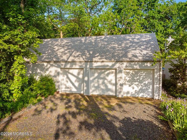 602 Homestead Road, Brielle, NJ 08730
