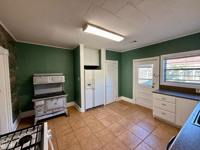 904 W Oak Avenue, Jonesboro, AR 72401