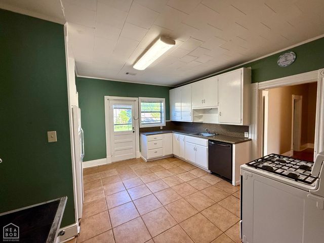 904 W Oak Avenue, Jonesboro, AR 72401