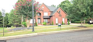 6048 Golf View Crossing, Locust Grove, GA 30248
