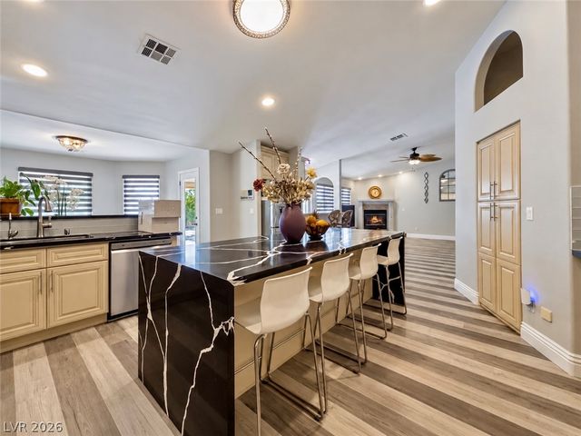 3272 Crystal Palm Court, Las Vegas, NV 89117