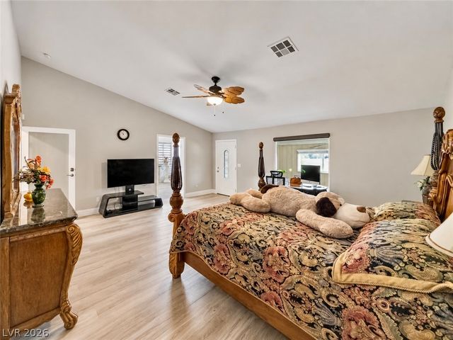 3272 Crystal Palm Court, Las Vegas, NV 89117