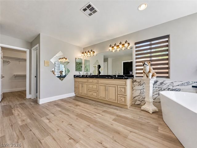 3272 Crystal Palm Court, Las Vegas, NV 89117