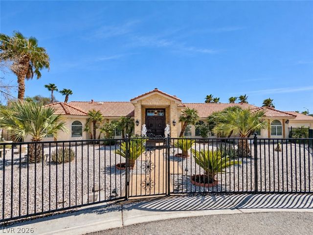 3272 Crystal Palm Court, Las Vegas, NV 89117