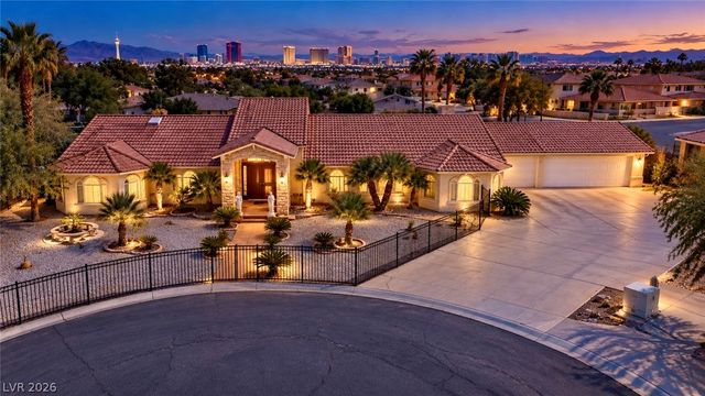 3272 Crystal Palm Court, Las Vegas, NV 89117
