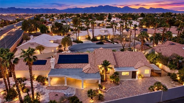 3272 Crystal Palm Court, Las Vegas, NV 89117