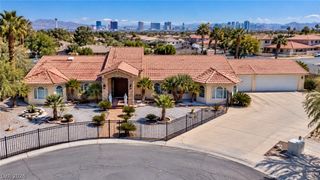 3272 Crystal Palm Court, Las Vegas, NV 89117