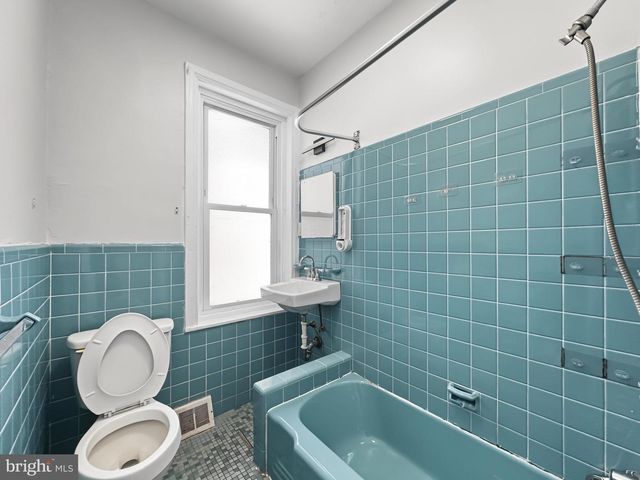 2023 N GRATZ ST, Philadelphia, PA 19121