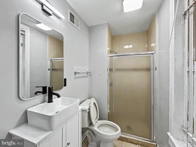 2023 N GRATZ ST, Philadelphia, PA 19121