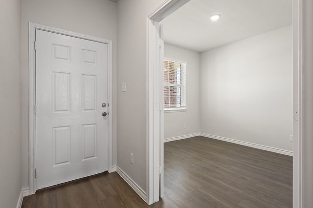 2412 Dahlia Drive, Fort Worth, TX 76123