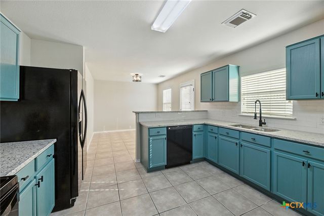 3933 Brook Hollow Drive, Schertz, TX 78154